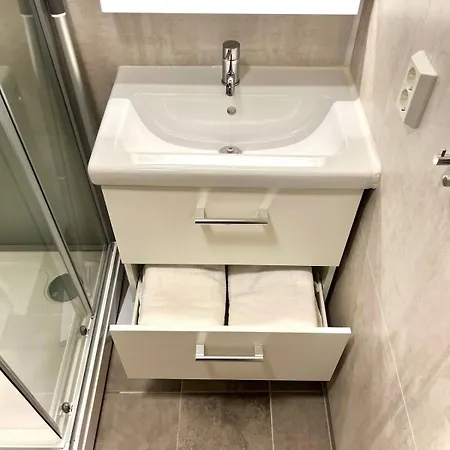 Modern In Amazing Hiking Area! *