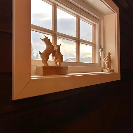 Modern In Amazing Hiking Area! Gol