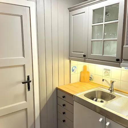 Modern In Amazing Hiking Area! * Gol