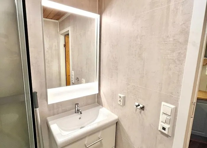 Modern In Amazing Hiking Area! Gol