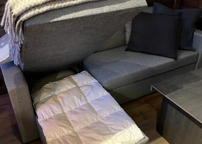 Modern In Amazing Hiking Area! Gol